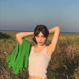 Meet your Posher, Antoinette